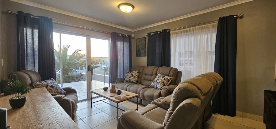 3 Bedroom Property for Sale in Sunset Estate Western Cape